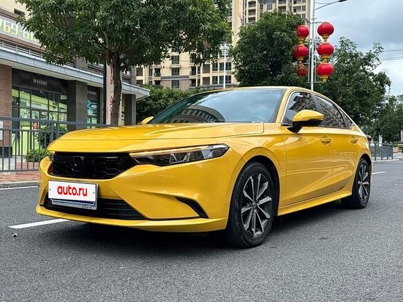 2023 Honda Integra V, жёлтый
