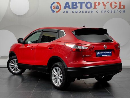 2014 Nissan Qashqai II, красный, 1183000 рублей, вид 2