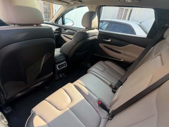 2023 Hyundai Santa Fe IV Рестайлинг, белый, 3500000 рублей - вид 3
