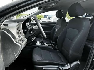 2018 Hyundai Elantra VI (AD), чёрный, 920000 рублей, вид 5
