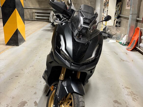 2024 Honda ADV350, чёрный, 890000 рублей - вид 1