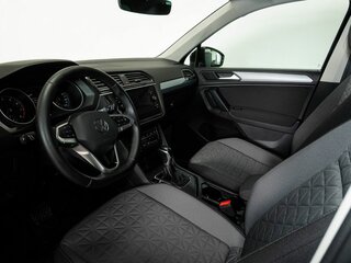 2021 Volkswagen Tiguan II Рестайлинг, чёрный, 2977000 рублей, вид 5