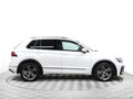 2018 Volkswagen Tiguan II, белый - вид 3
