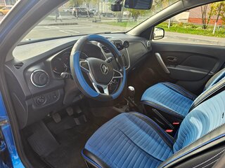 2022 Renault Sandero Stepway II Рестайлинг, синий, 1450000 рублей, вид 5
