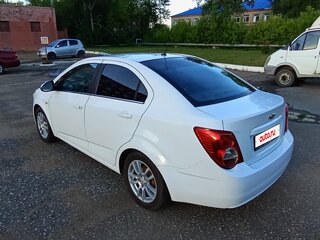 2013 Chevrolet Aveo II, белый, 530000 рублей, вид 5