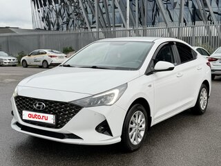 2021 Hyundai Solaris II Рестайлинг, белый, 1560000 рублей, вид 2