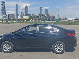 2018 Hyundai Solaris II, чёрный, 1300000 рублей, вид 3