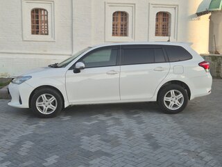 2020 Toyota Corolla Fielder XI (E160, E170) Рестайлинг 2, белый, 1550000 рублей, вид 3