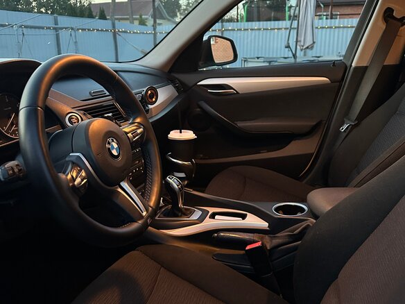 2013 BMW X1 20d I (E84) Рестайлинг, белый, 1450000 рублей - вид 8