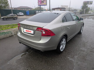 2014 Volvo S60 II Рестайлинг, бежевый, 1700000 рублей, вид 4