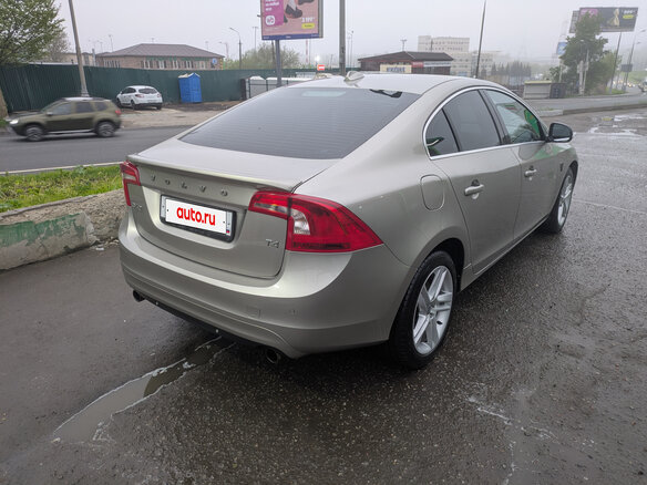 2014 Volvo S60 II Рестайлинг, бежевый, 1700000 рублей - вид 3