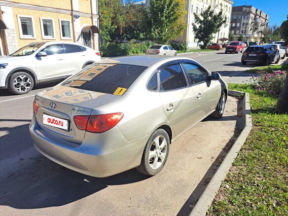 2008 Hyundai Elantra IV (HD), бежевый, 555000 рублей - вид 2