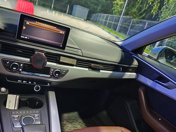 2018 Audi A4 ultra V (B9), серебристый, 1949000 рублей - вид 18