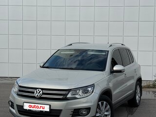 2011 Volkswagen Tiguan I Рестайлинг, серебристый, 1350000 рублей, вид 2
