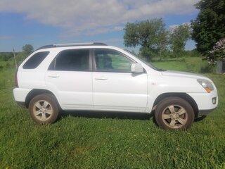 2010 Kia Sportage II Рестайлинг, белый, 860000 рублей, вид 4