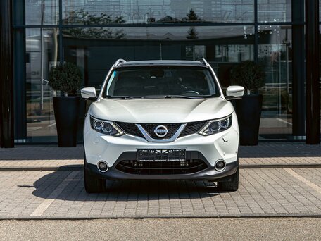 2017 Nissan Qashqai II, серебристый, 1415000 рублей, вид 2