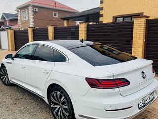 2018 Volkswagen Arteon I, белый, 3200000 рублей, вид 5