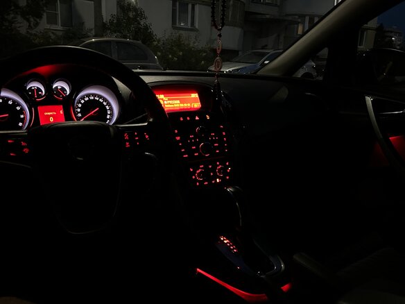 2013 Opel Astra J Рестайлинг, чёрный, 730000 рублей - вид 5