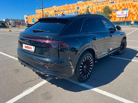 2023 Audi Q8 50 TDI I (4M) Рестайлинг, чёрный, 13000000 рублей - вид 3