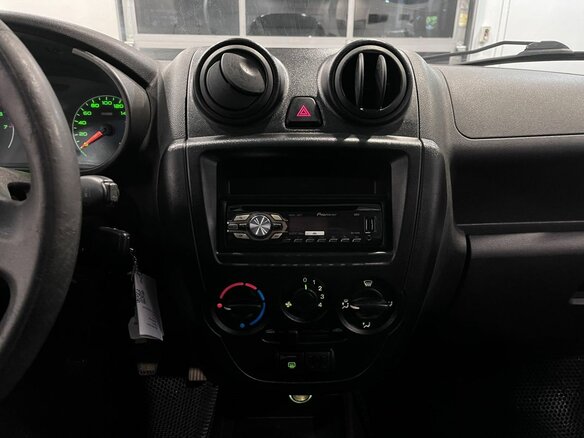 2014 Lada (ВАЗ) Granta I, серый, 318000 рублей - вид 12