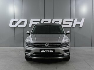 2017 Volkswagen Tiguan II, серебристый, 2999000 рублей, вид 3