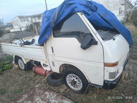 1998 Isuzu Fargo, белый, 451000 рублей, вид 2