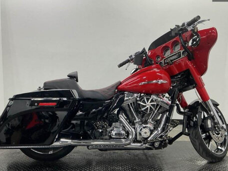 2011 Harley-Davidson Street Glide, пурпурный, 799000 рублей, вид 1