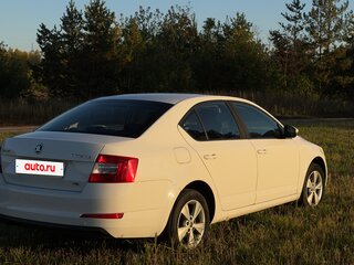 2013 Skoda Octavia III (A7), белый, 910000 рублей, вид 4