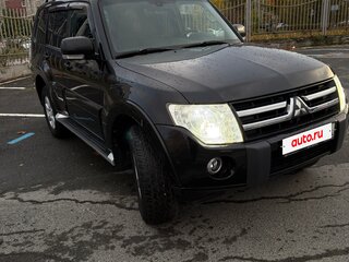2010 Mitsubishi Pajero IV, чёрный, 1850000 рублей, вид 2