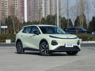 2026 Changan Qiyuan Q05 40.3 kWh II, зелёный, 1832095 рублей, вид 1
