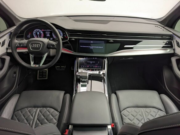 2026 Audi Q7 55 TFSI II (4M) Рестайлинг 2, чёрный, 13700000 рублей - вид 4