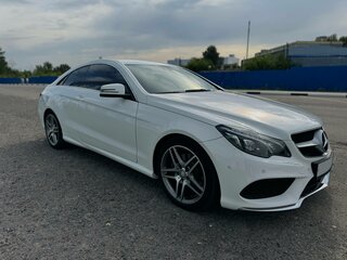 2015 Mercedes-Benz E-Класс 200 IV (W212, S212, C207) Рестайлинг, белый, 2500000 рублей, вид 4