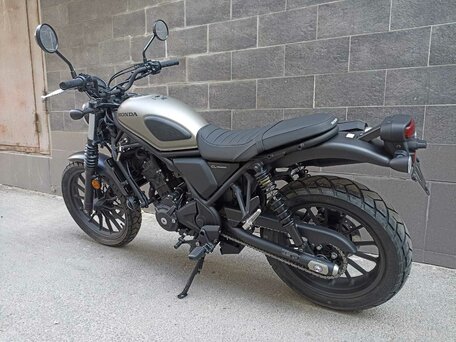 2023 Honda CL 300, серый, 699900 рублей, вид 5
