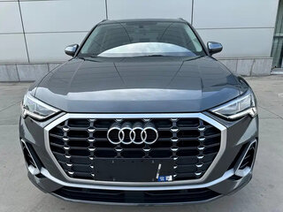 2023 Audi Q3 35 TFSI II (F3), серый, 2450000 рублей, вид 2