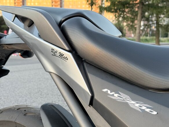 2013 Honda NC 700X, серебристый, 495000 рублей - вид 15