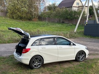 2013 Mercedes-Benz B-Класс 200 II (W246), белый, 990000 рублей, вид 3