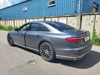 2018 Audi A8 55 TFSI IV (D5), серый, 4500000 рублей, вид 5