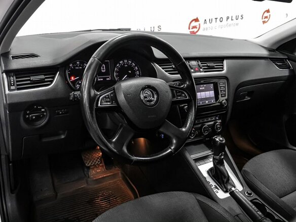 2013 Skoda Octavia III (A7), белый, 949000 рублей - вид 6