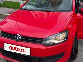 2011 Volkswagen Polo V, красный, 650000 рублей, вид 4