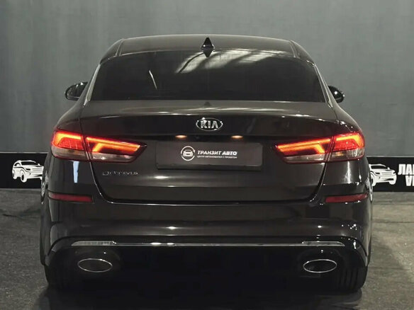 2018 Kia Optima IV Рестайлинг, коричневый, 1750000 рублей - вид 5