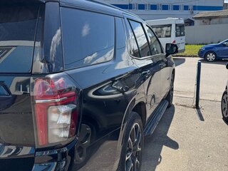 2024 Chevrolet Tahoe V, чёрный, 8750000 рублей, вид 2