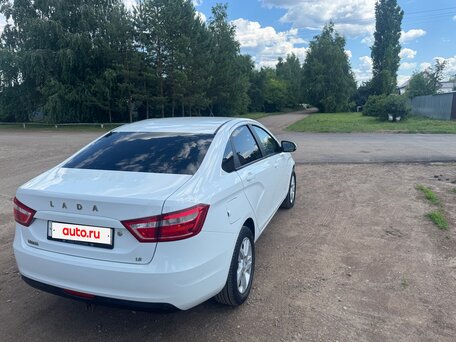 2017 Lada (ВАЗ) Vesta I, белый, 750000 рублей, вид 4