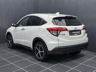 2021 Honda Vezel I Рестайлинг, белый, 1617000 рублей, вид 5