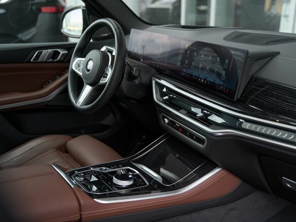 2024 BMW X5 30d IV (G05/G18) Рестайлинг, коричневый, 14299900 рублей - вид 11