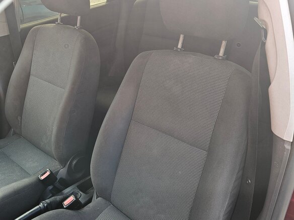 2004 Ford Focus I Рестайлинг, пурпурный, 140000 рублей - вид 8