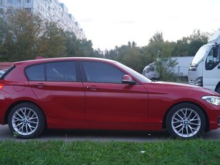 2015 BMW 1 серии 118i II (F20/F21) Рестайлинг, красный, 1209000 рублей, вид 5