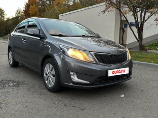 2012 Kia Rio 4-speed III, серый, 900000 рублей, вид 3