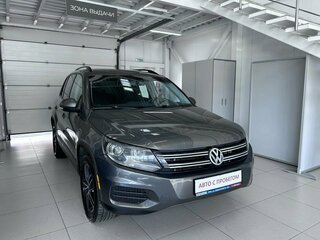 2018 Volkswagen Tiguan I Рестайлинг, серый, 1995000 рублей, вид 1
