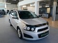2014 Chevrolet Aveo II, серебристый, 469000 рублей