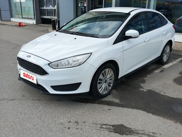 2017 Ford Focus III Рестайлинг, белый, 1095000 рублей
